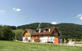 Apartment in Sankt Margarethen im Lungau near Skiing